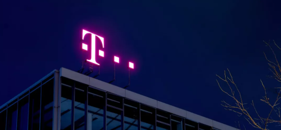 T-Mobile���⵽SIM�����������û���Ϣ�ٴ�й¶.png